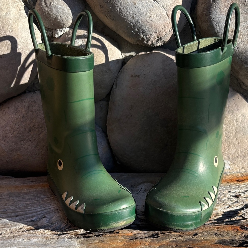 Cat & Jack Green Alligator Boots 🐊